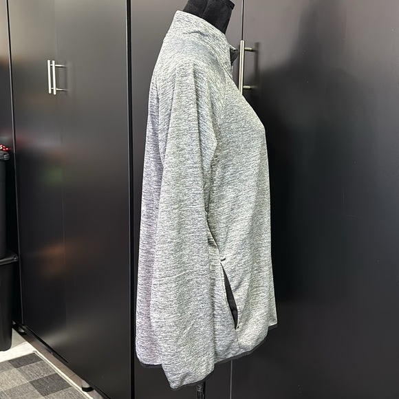 Reebok Powerlift quarter zip pullover, hip pockets, logo chest,thumb holes - Picture 5 of 9